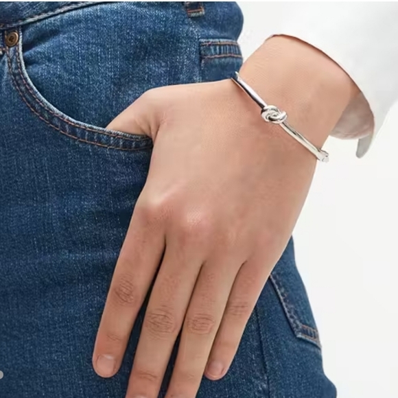 Kate Spade Sailor's Knot Hinge Bangle, new - Picture 3 of 6